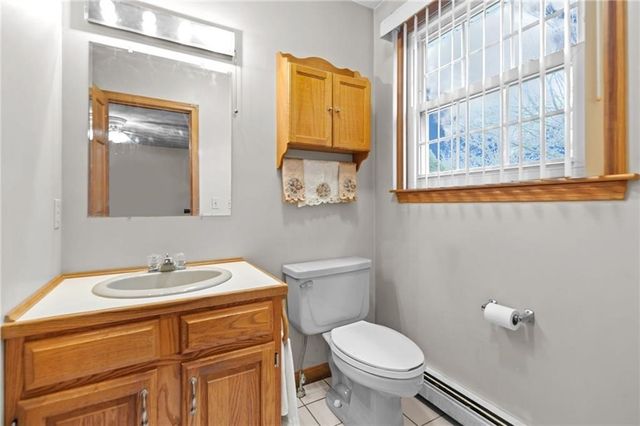 3 Betsy Drive, Bristol, RI 02809