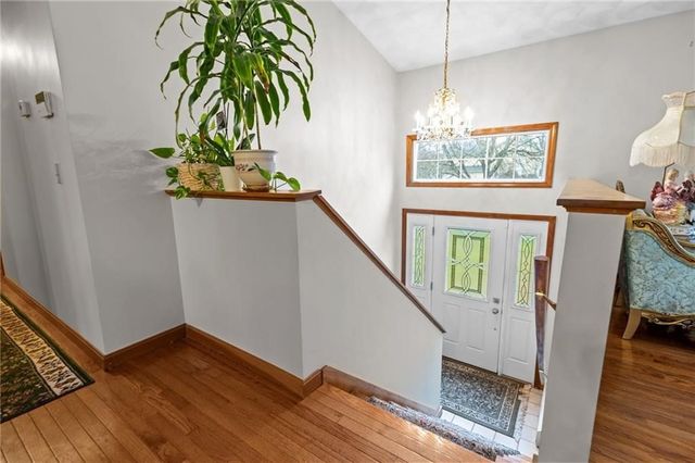 3 Betsy Drive, Bristol, RI 02809