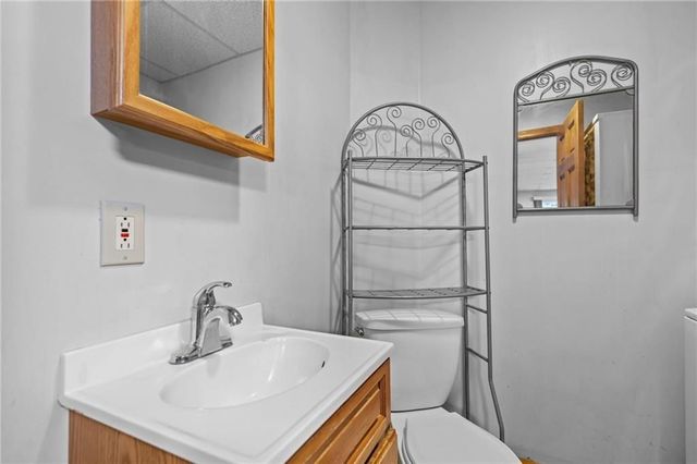 3 Betsy Drive, Bristol, RI 02809