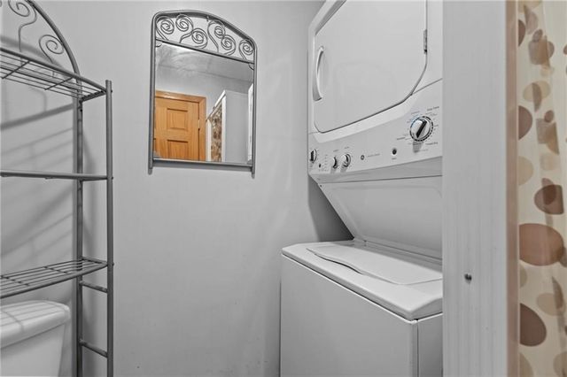 3 Betsy Drive, Bristol, RI 02809