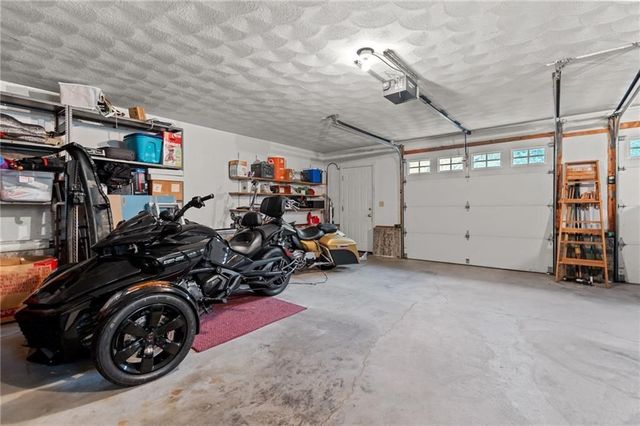 3 Betsy Drive, Bristol, RI 02809