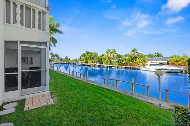 470 Paradise Isle Boulevard 206, Hallandale Beach, FL 33009