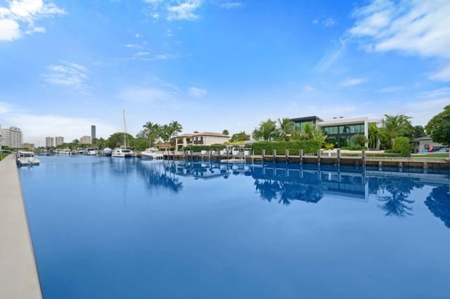 470 Paradise Isle Boulevard 206, Hallandale Beach, FL 33009