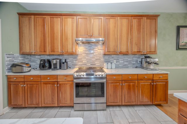 1204 Misty Glen Ct, Old Hickory, TN 37138