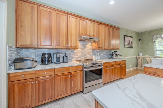 1204 Misty Glen Ct, Old Hickory, TN 37138