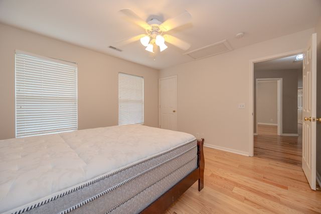 1204 Misty Glen Ct, Old Hickory, TN 37138