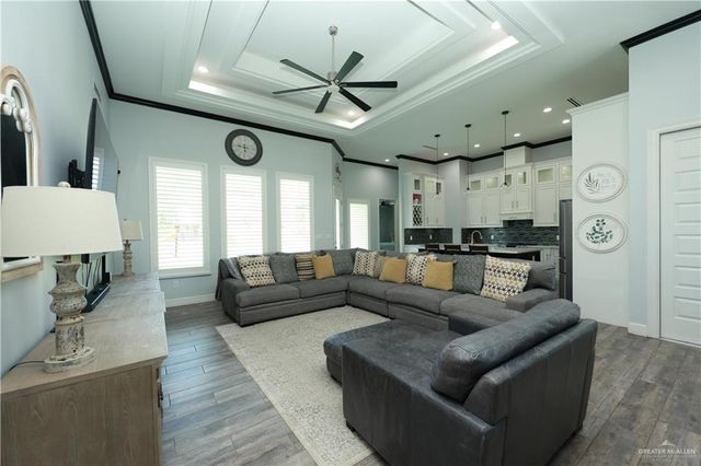 706 Tres Marias Street, Weslaco, TX 78596