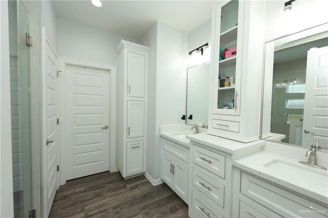706 Tres Marias Street, Weslaco, TX 78596