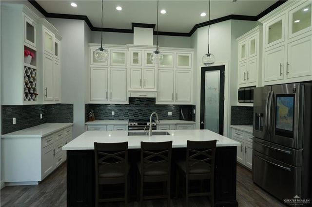 706 Tres Marias Street, Weslaco, TX 78596