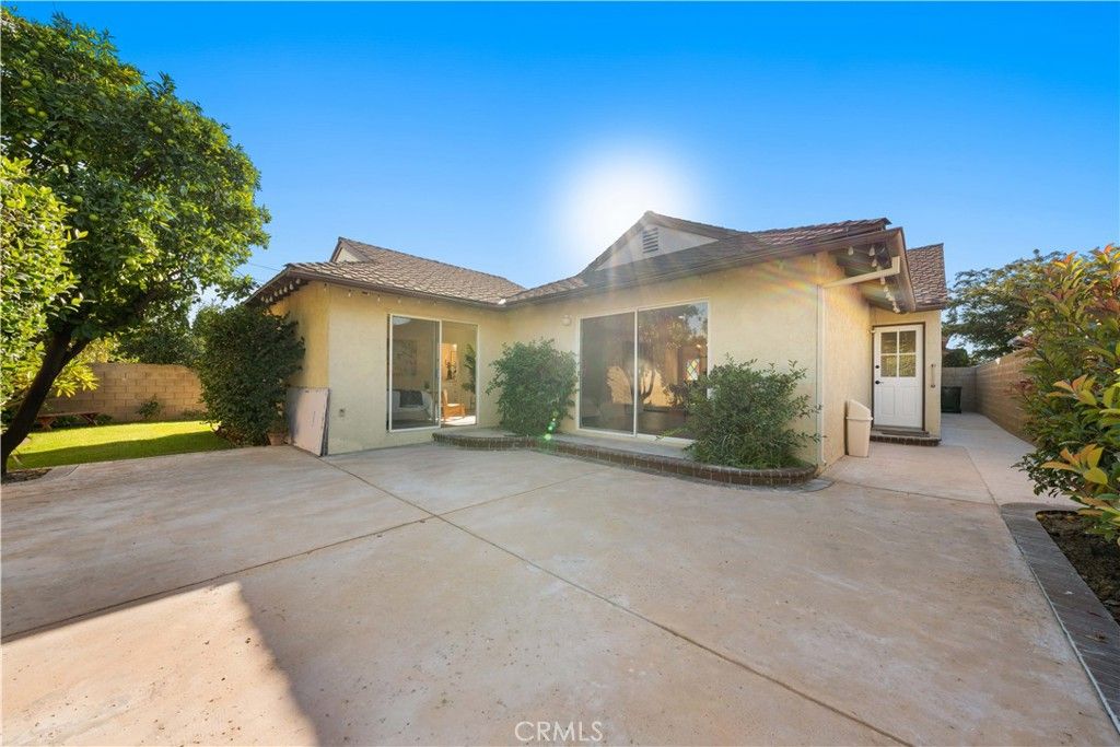 1114 N Acacia Avenue, Fullerton, CA 92831 — exterior