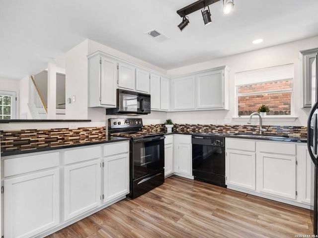 9315 Gillcross Way, San Antonio, TX 78250