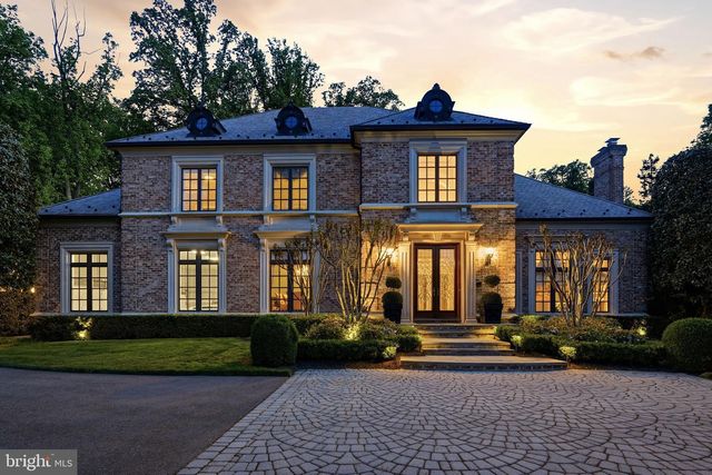 1204 DAVISWOOD DR, Mclean, VA 22102
