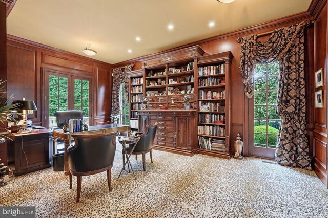 1204 DAVISWOOD DR, Mclean, VA 22102