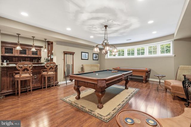 1204 DAVISWOOD DR, Mclean, VA 22102