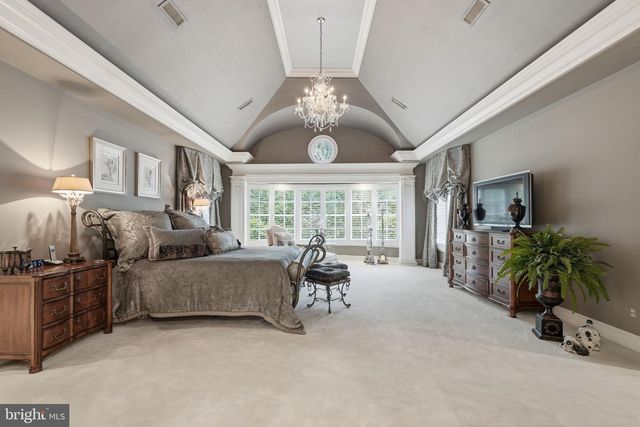 1204 DAVISWOOD DR, Mclean, VA 22102