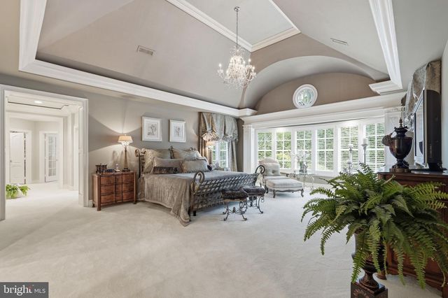 1204 DAVISWOOD DR, Mclean, VA 22102
