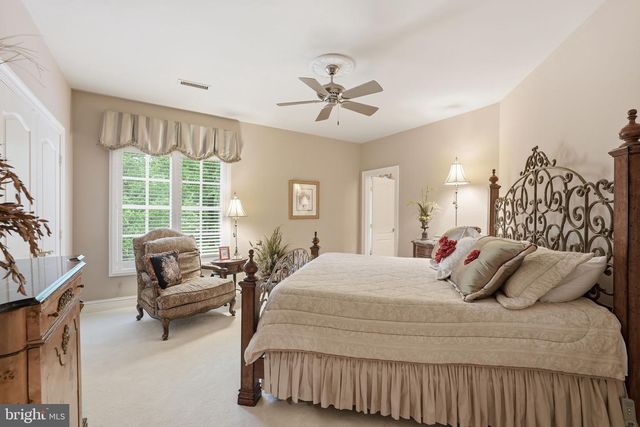 1204 DAVISWOOD DR, Mclean, VA 22102