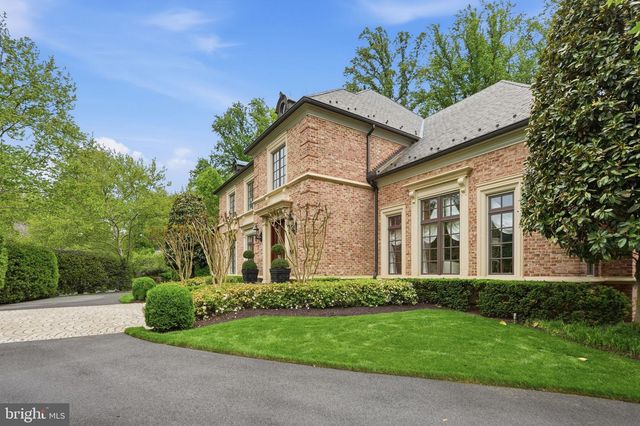 1204 DAVISWOOD DR, Mclean, VA 22102