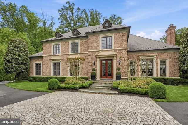 1204 DAVISWOOD DR, Mclean, VA 22102
