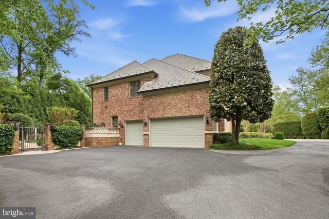 1204 DAVISWOOD DR, Mclean, VA 22102
