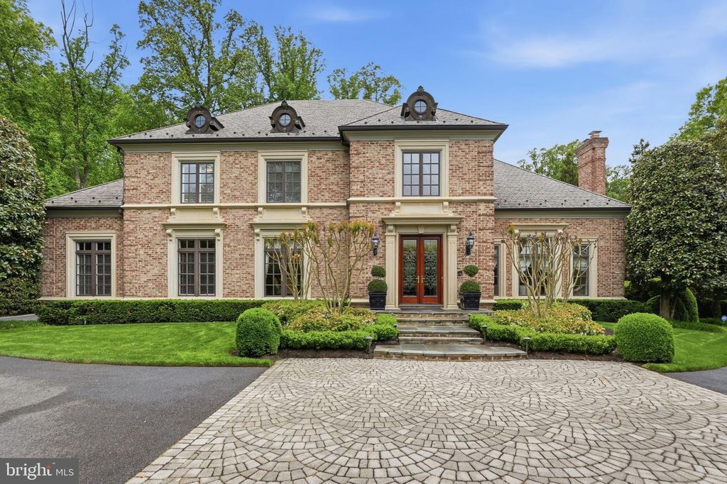 1204 DAVISWOOD DR, Mclean, VA 22102