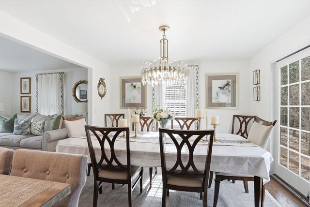 102 County St, Lakeville, MA 02347