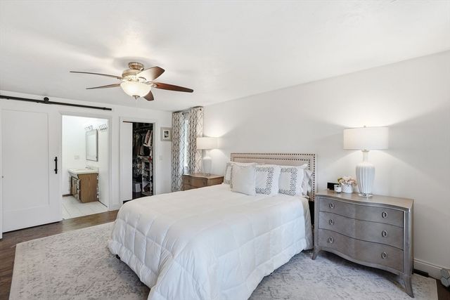 102 County St, Lakeville, MA 02347