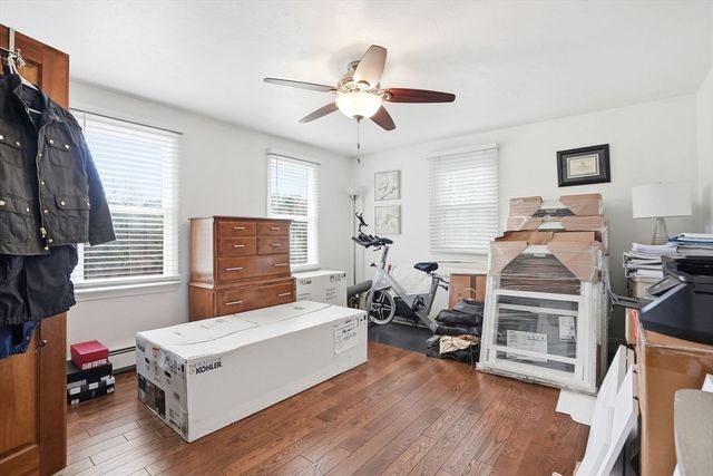 102 County St, Lakeville, MA 02347