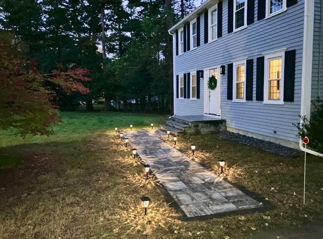 102 County St, Lakeville, MA 02347