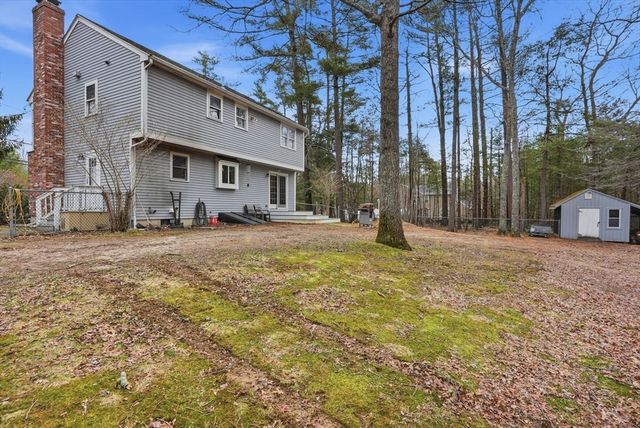 102 County St, Lakeville, MA 02347