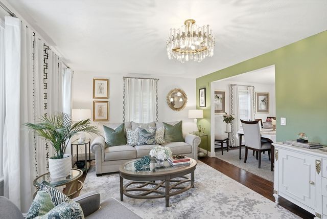 102 County St, Lakeville, MA 02347