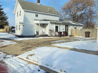 34934 Brush Street, Wayne, MI 48184