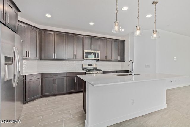 2168 W BURNSIDE Trail, Phoenix, AZ 85085