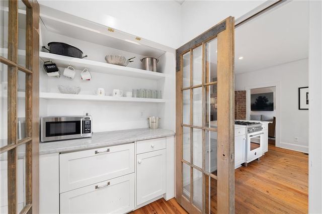 756 Berkeley Avenue NW, Atlanta, GA 30318