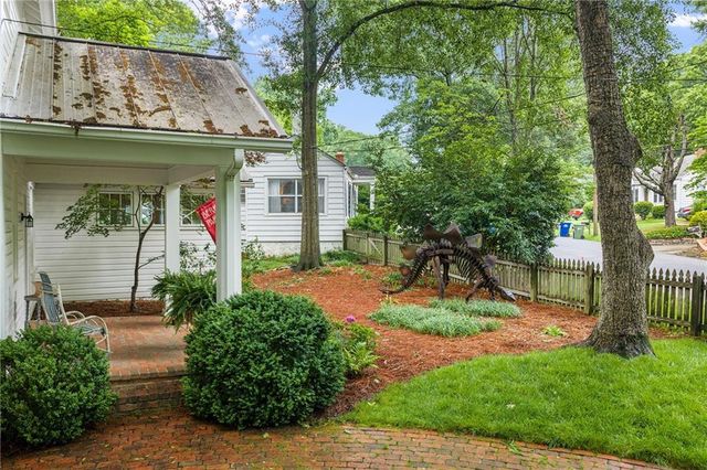 756 Berkeley Avenue NW, Atlanta, GA 30318