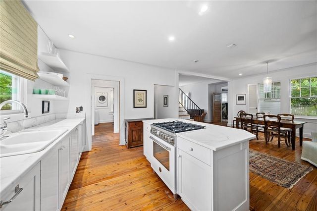 756 Berkeley Avenue NW, Atlanta, GA 30318