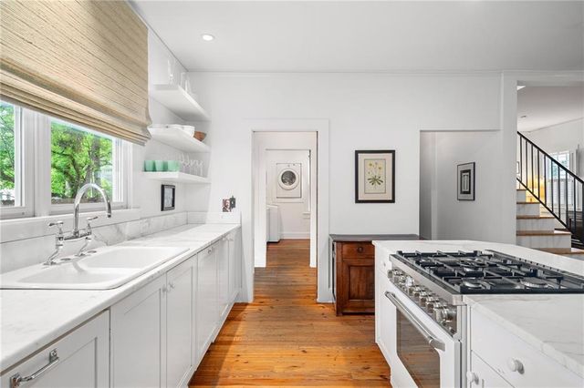 756 Berkeley Avenue NW, Atlanta, GA 30318