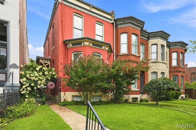 1923 S Compton Avenue, St Louis, MO 63104