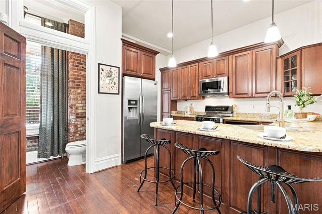 1923 S Compton Avenue, St Louis, MO 63104