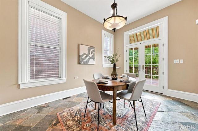 1923 S Compton Avenue, St Louis, MO 63104
