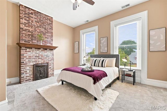 1923 S Compton Avenue, St Louis, MO 63104
