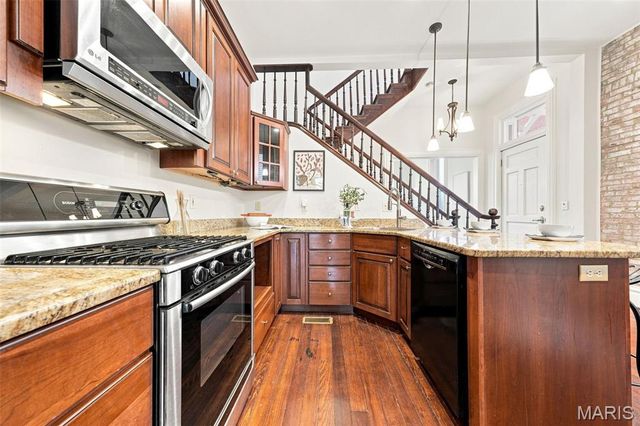 1923 S Compton Avenue, St Louis, MO 63104