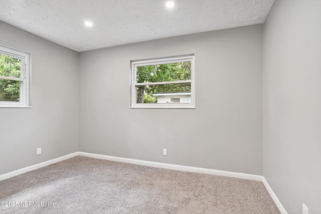 9028 CASTLE Boulevard, Jacksonville, FL 32208