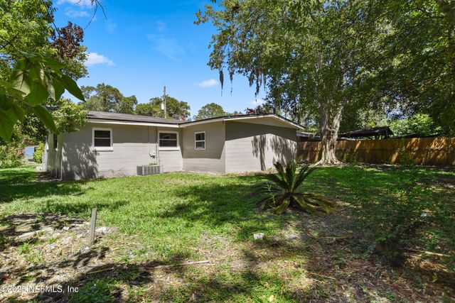 9028 CASTLE Boulevard, Jacksonville, FL 32208