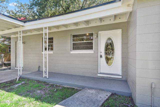 9028 CASTLE Boulevard, Jacksonville, FL 32208