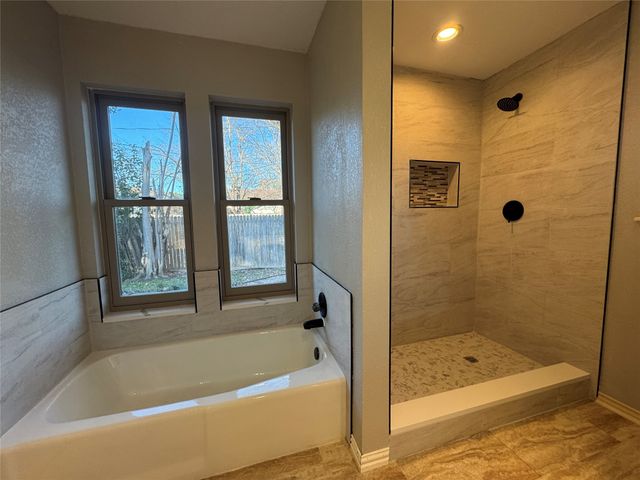 6921 Meadow Park, North Richland Hills, TX 76180