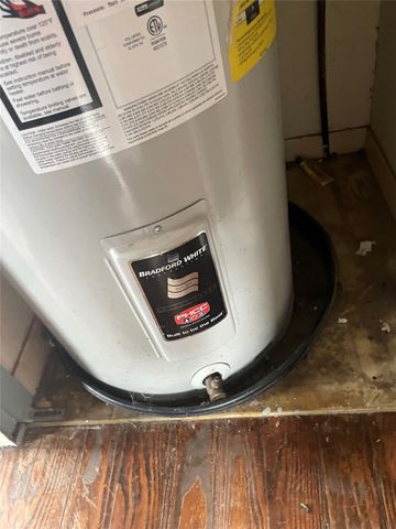 706 Sheffield Ave, Llano, TX 78643