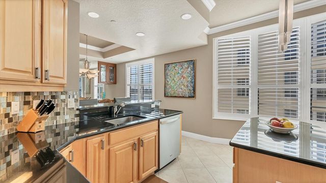 6414 WATERCREST WAY 302, Lakewood Ranch, FL 34202