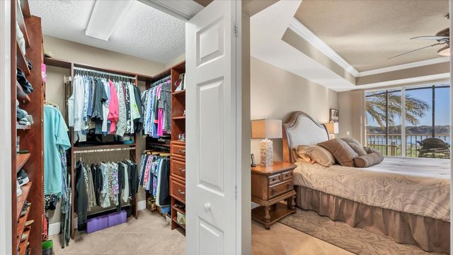 6414 WATERCREST WAY 302, Lakewood Ranch, FL 34202