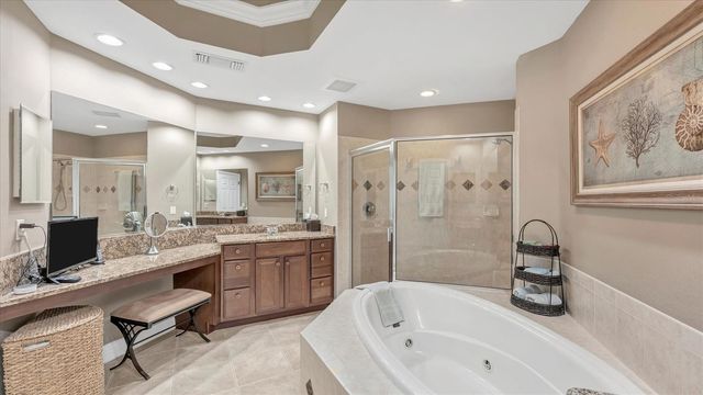 6414 WATERCREST WAY 302, Lakewood Ranch, FL 34202